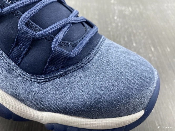 Air WMNS Midnight 11 AR0715-441 Navy Velvet Jordan 0825